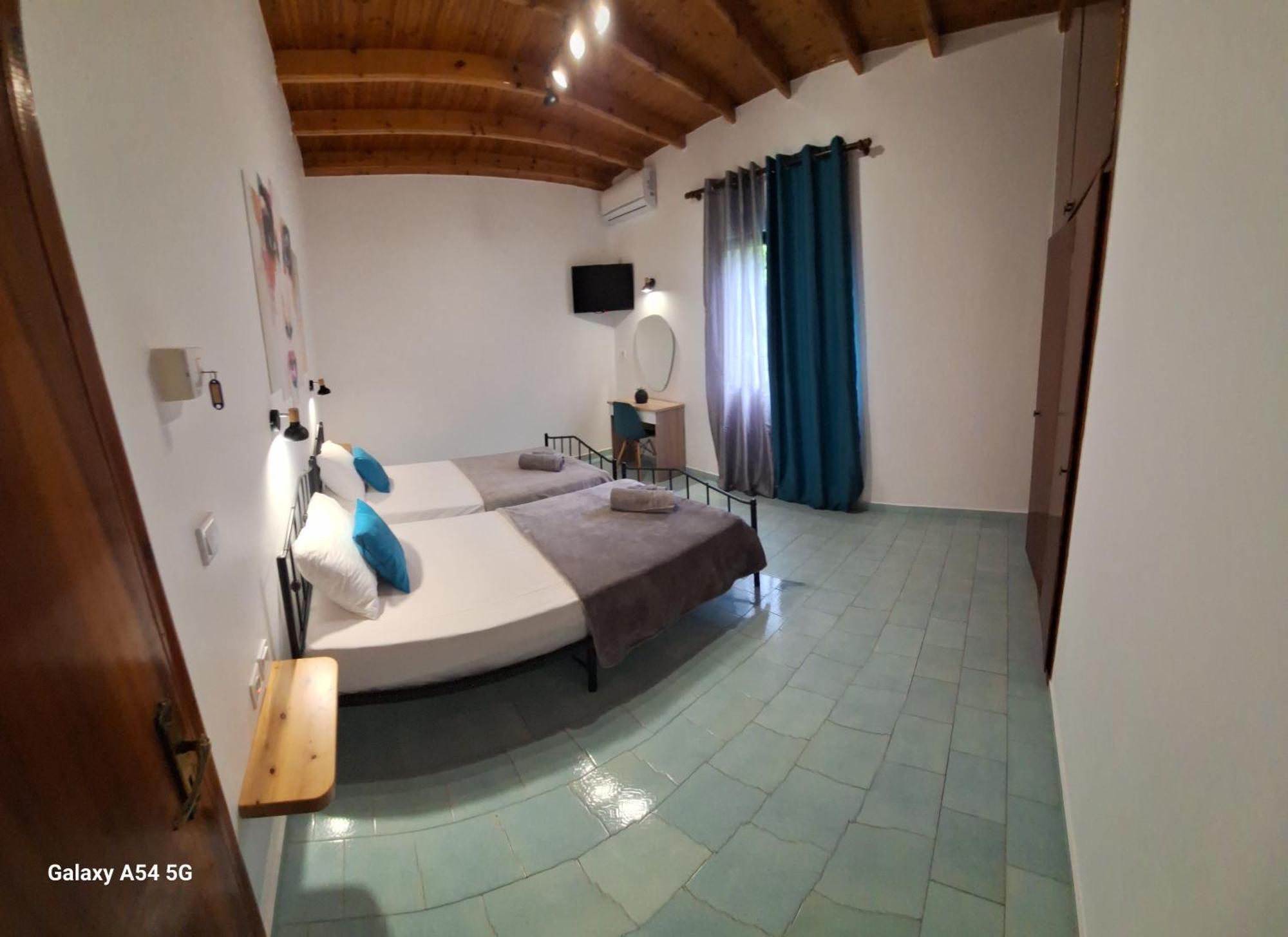 Gregory-Vassilis Apartments Dassia  Exterior foto